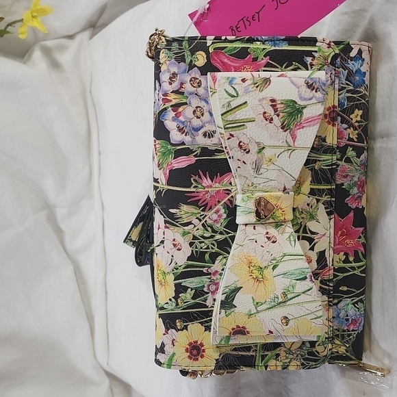 NWT BETSEY JOHNSON WALLET - Picture 2 of 8